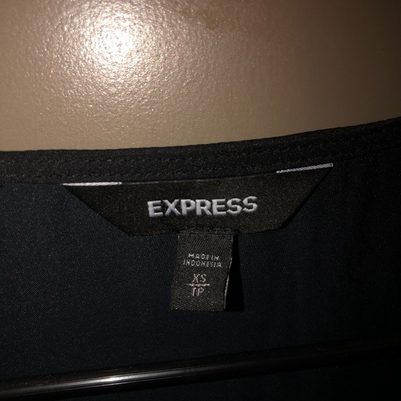 EXPRESS top - Picture 3 of 3